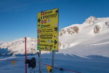 Choose between Switzerland & Italy