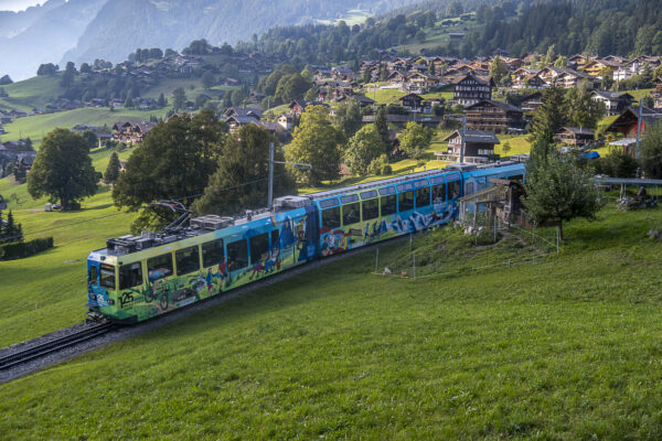 Mountain train Grindelwald - Kleine Scheidegg - Wengen