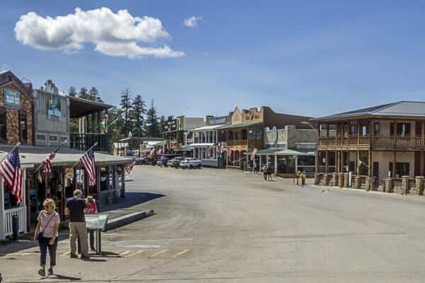 Picturesque Cloudcroft at 2,645müM / 8675ft